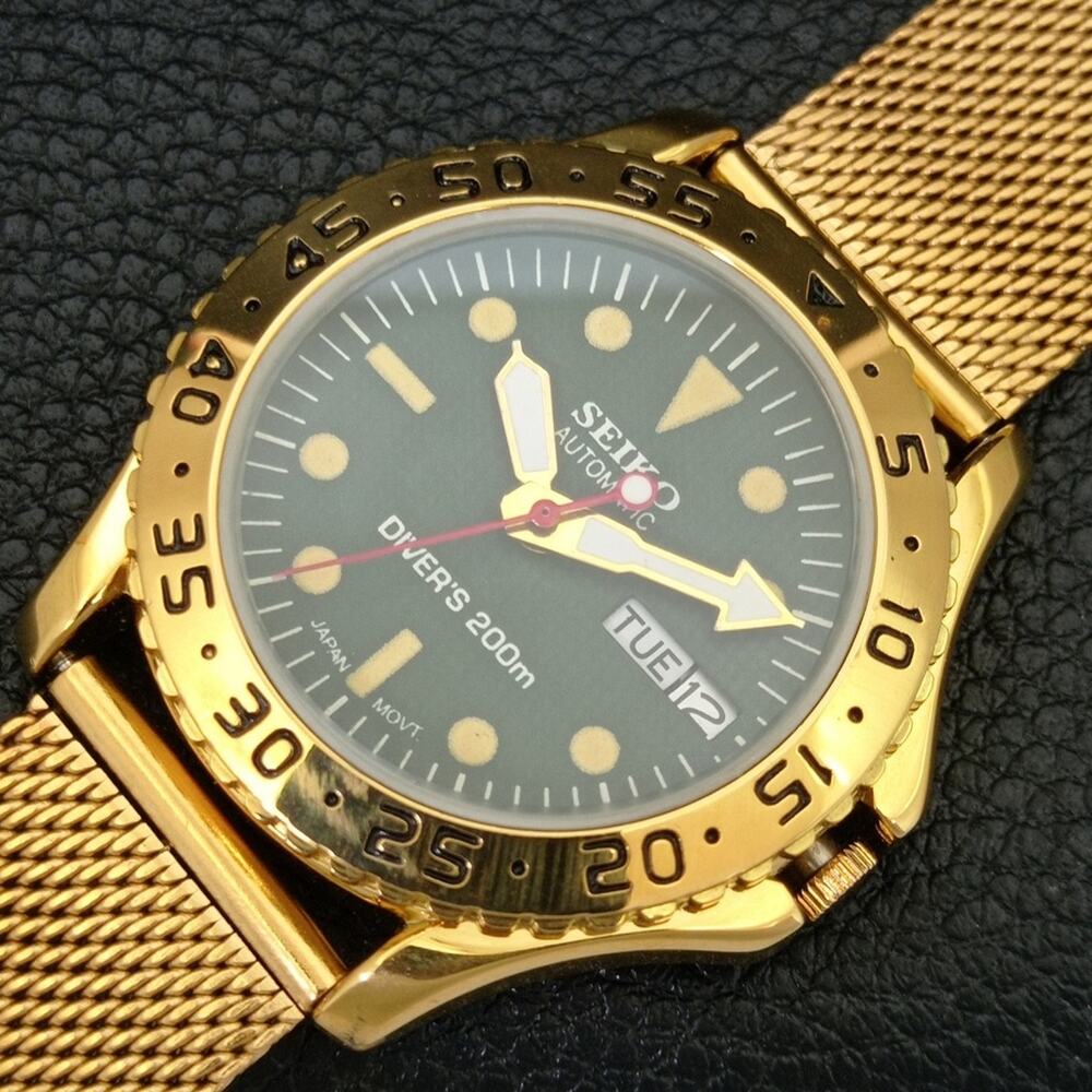 Vintage 1975 Seiko Diver Automatic Mens Gold Watch W/daydate & Green accents - Picture 6 of 9
